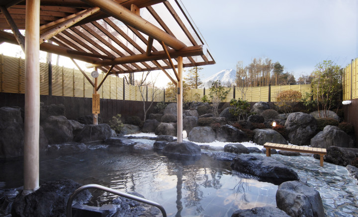 富士山溶岩の湯 泉水