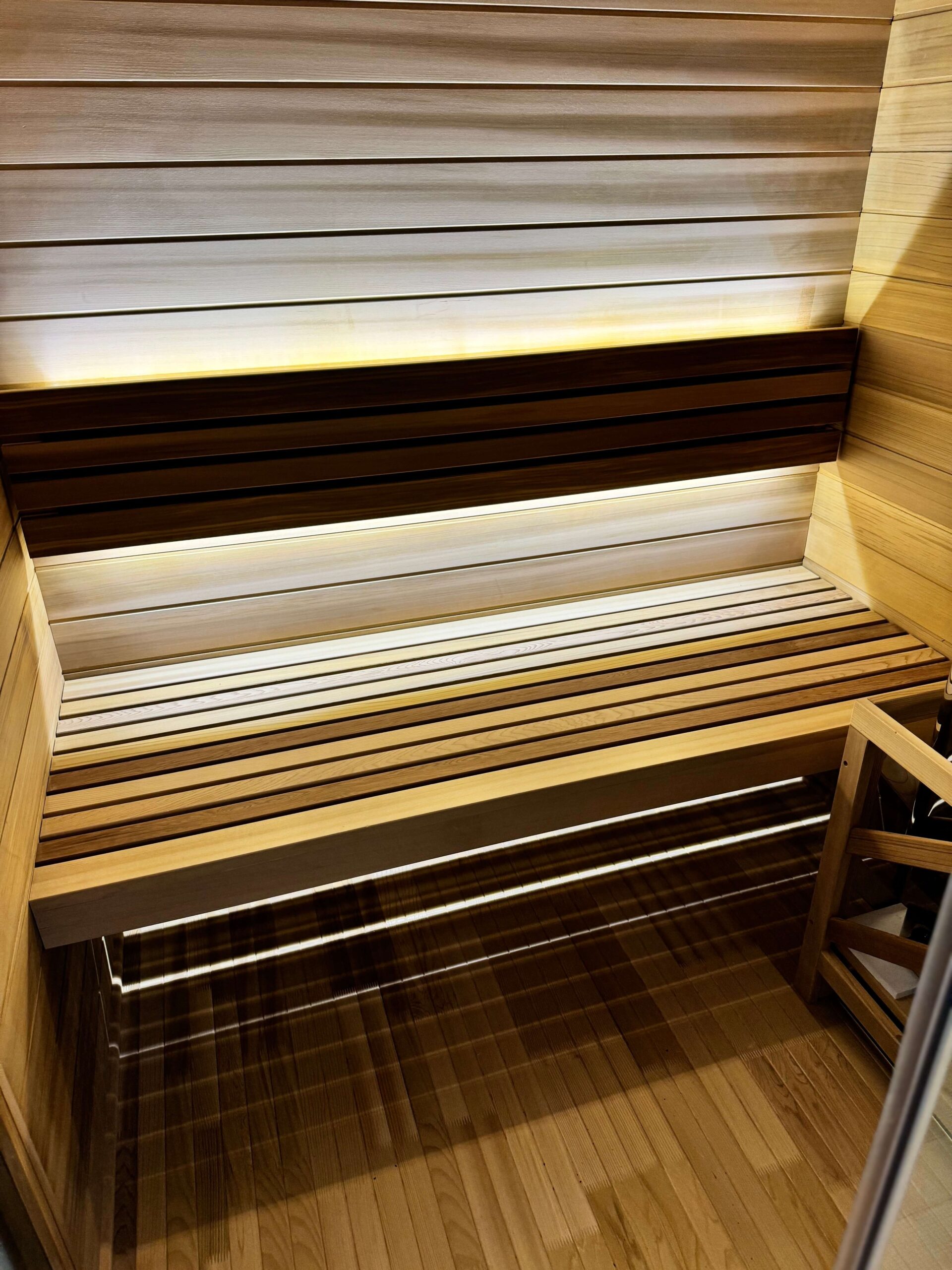 屋内用サウナレッドシダー　ベンチ