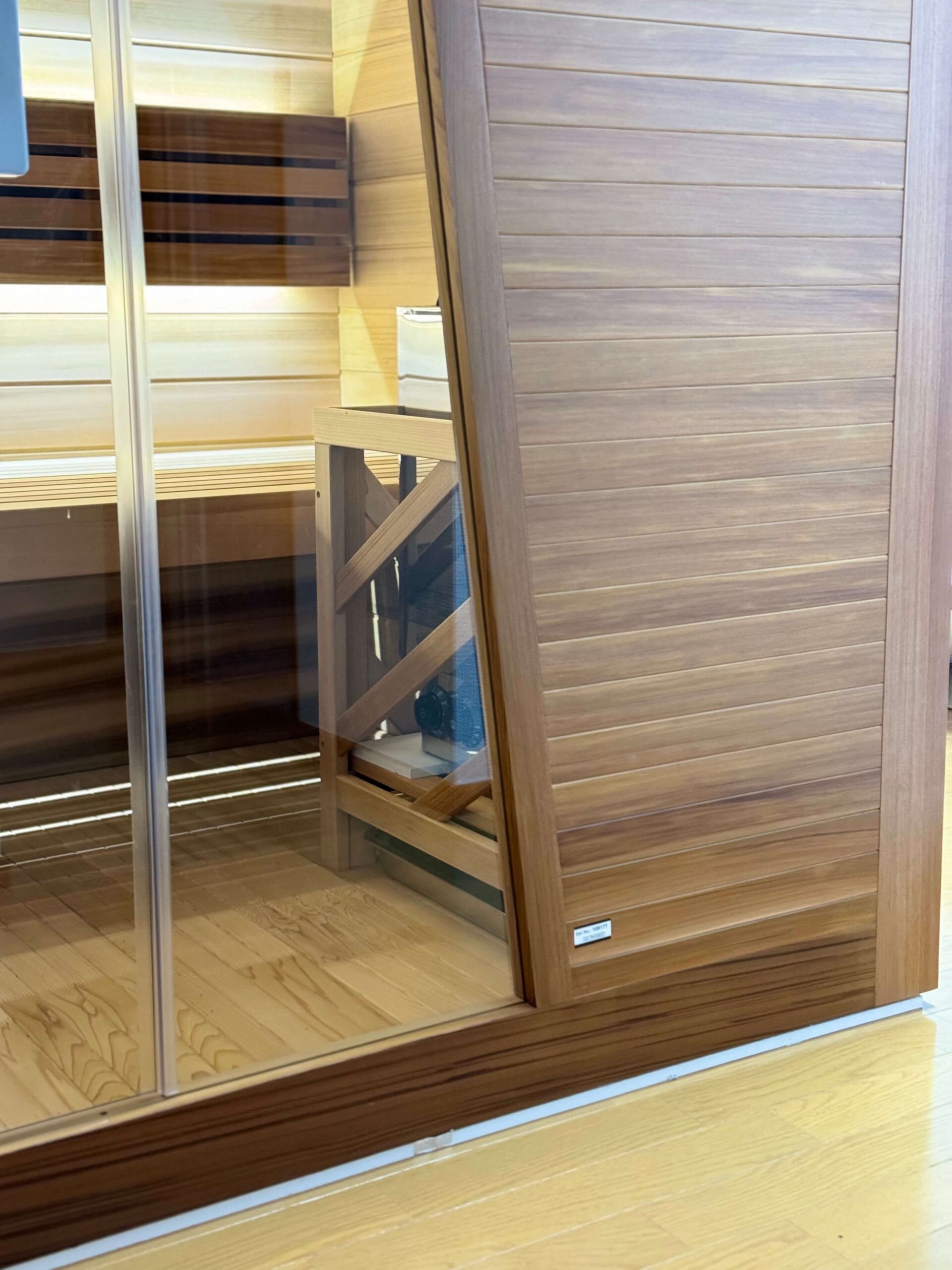 屋内用サウナレッドシダーガラス