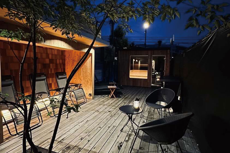 SAUNA BASE TRIP.