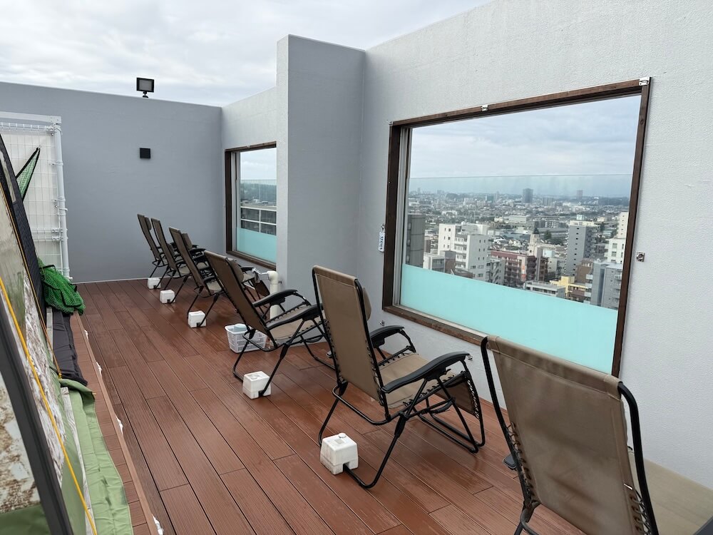 RAKU SPA Station 府中 天空サウナ 外気浴