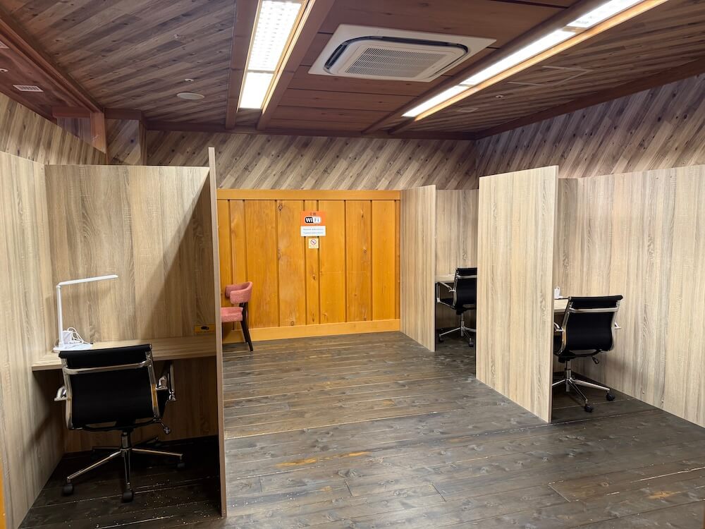 RAKU SPA Station 府中 コワーキング