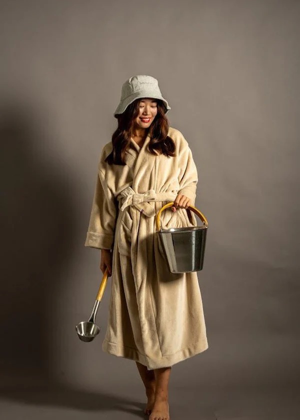 Sotoburo kimono robe