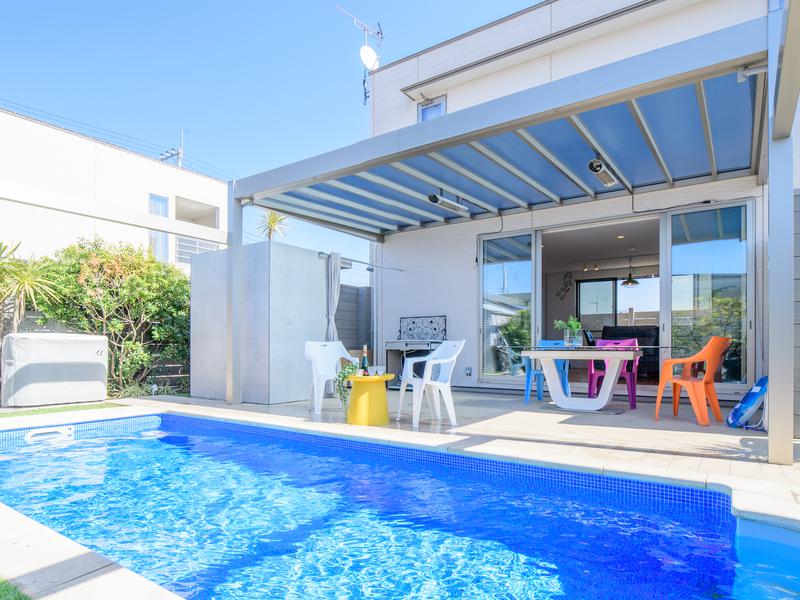 POOL VILLA 水戸 A棟