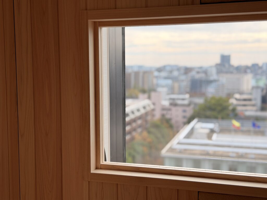 100V家庭用コンセント対応ストーブで家庭用サウナを設置いただきました。