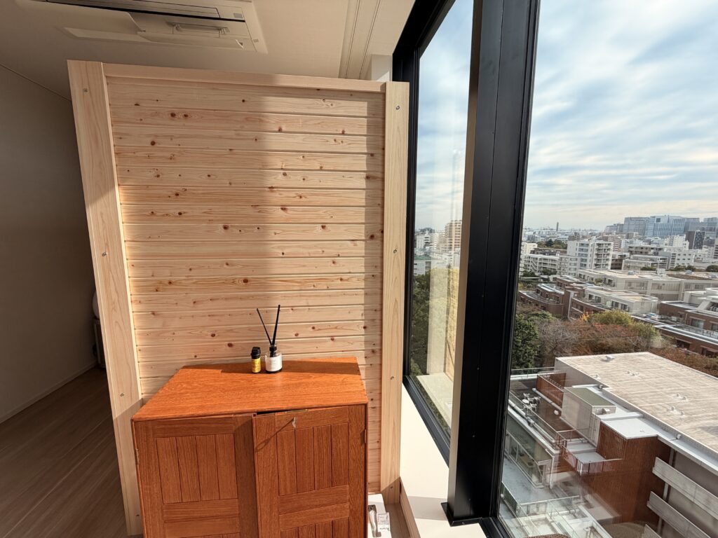 100V家庭用コンセント対応ストーブで家庭用サウナを設置いただきました。