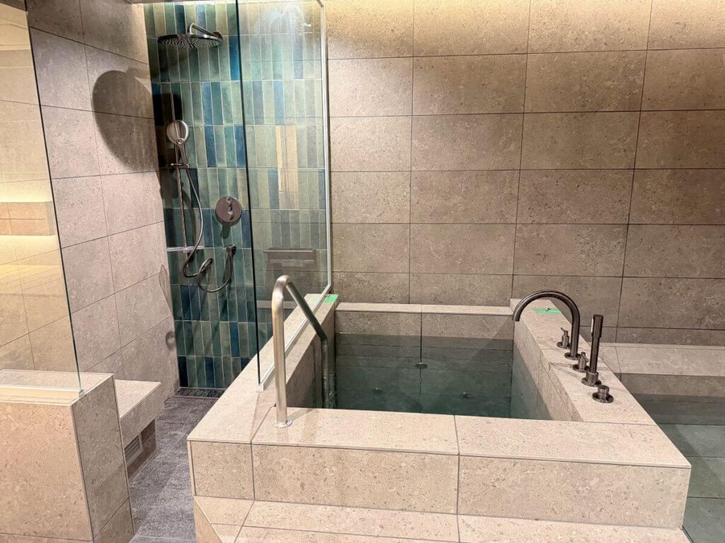 都内個人邸 水風呂・チラー 導入事例