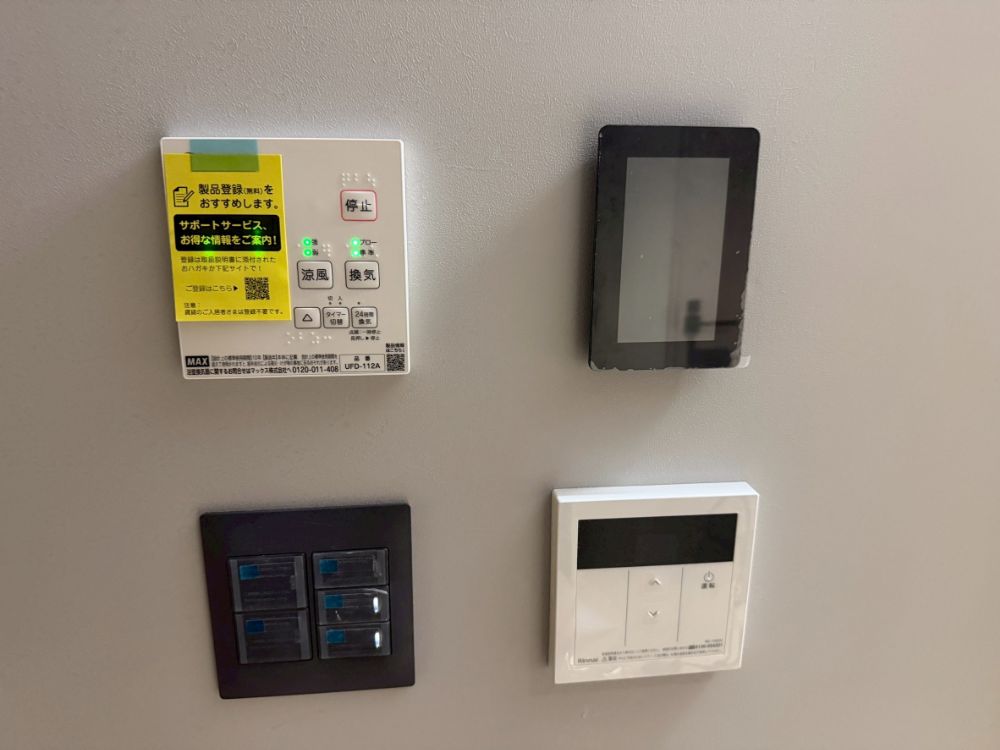 ガラス張りの屋内用自宅サウナと五右衛門水風呂＋チラーを導入