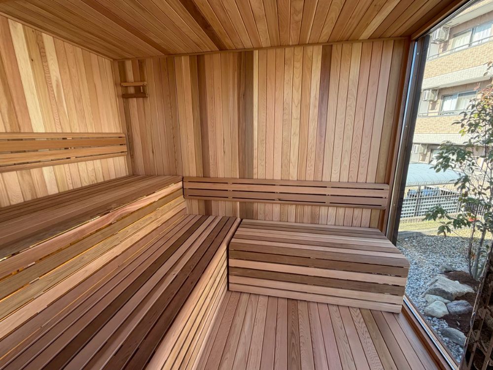 名古屋の個人邸にて外構と一体で楽しむ自宅サウナを導入いただきました。