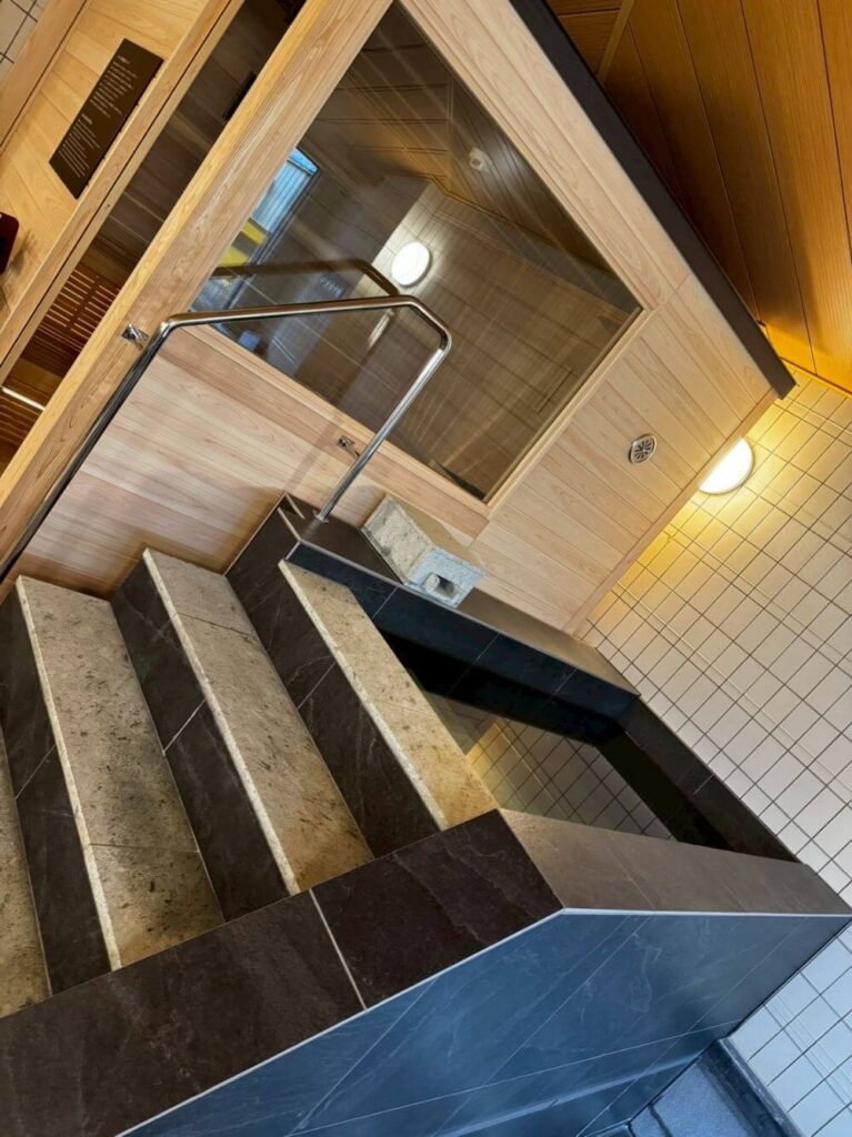 在来浴槽を水風呂化＋チラー工事（温浴施設リニューアル）