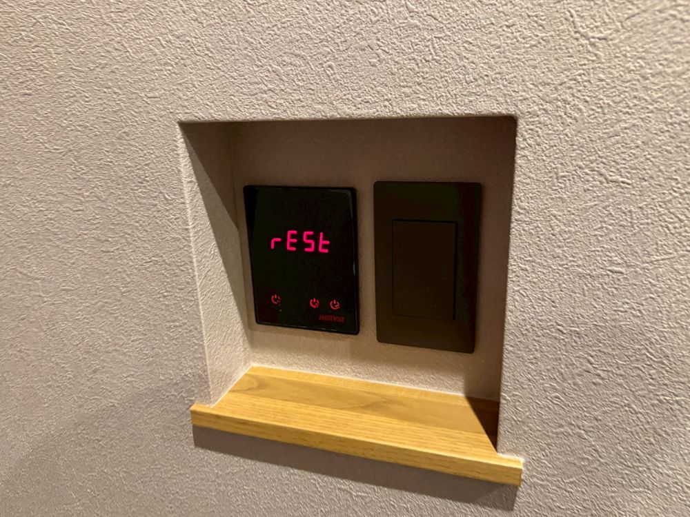 新築戸建て住宅にビルトインサウナと水風呂（チラー付）を導入いただきました。