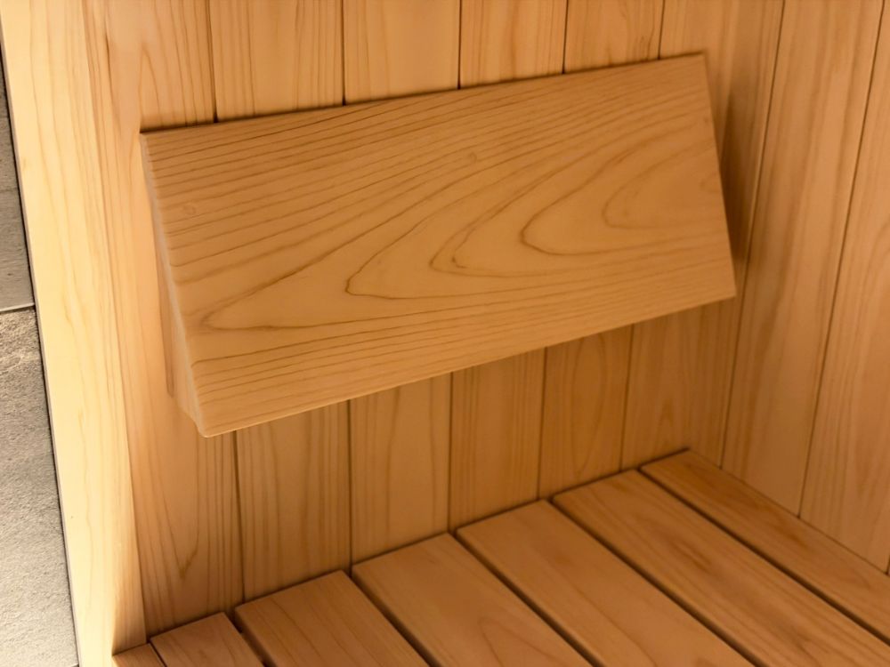 新築戸建て住宅にビルトインサウナと水風呂（チラー付）を導入いただきました。