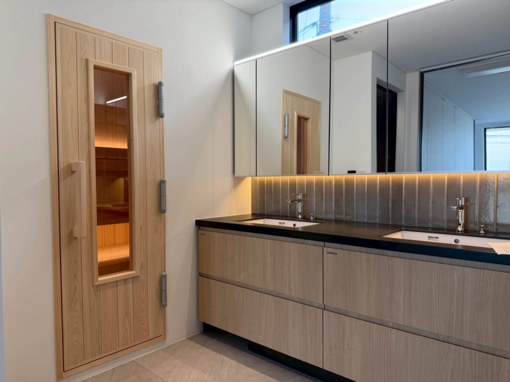 洗面所 ビルトイン 自宅サウナ導入事例