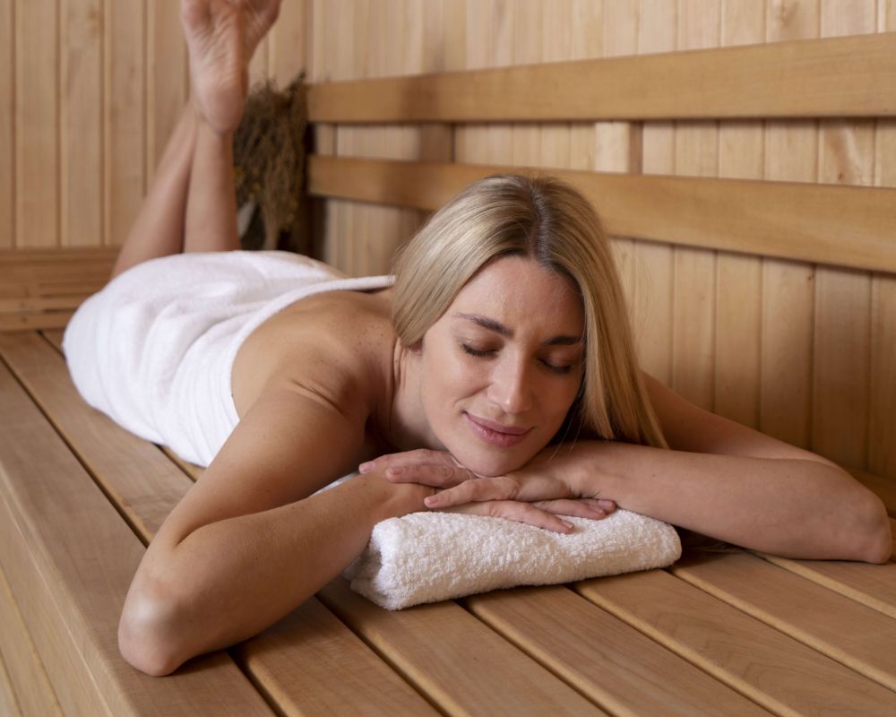 サウナ　女性