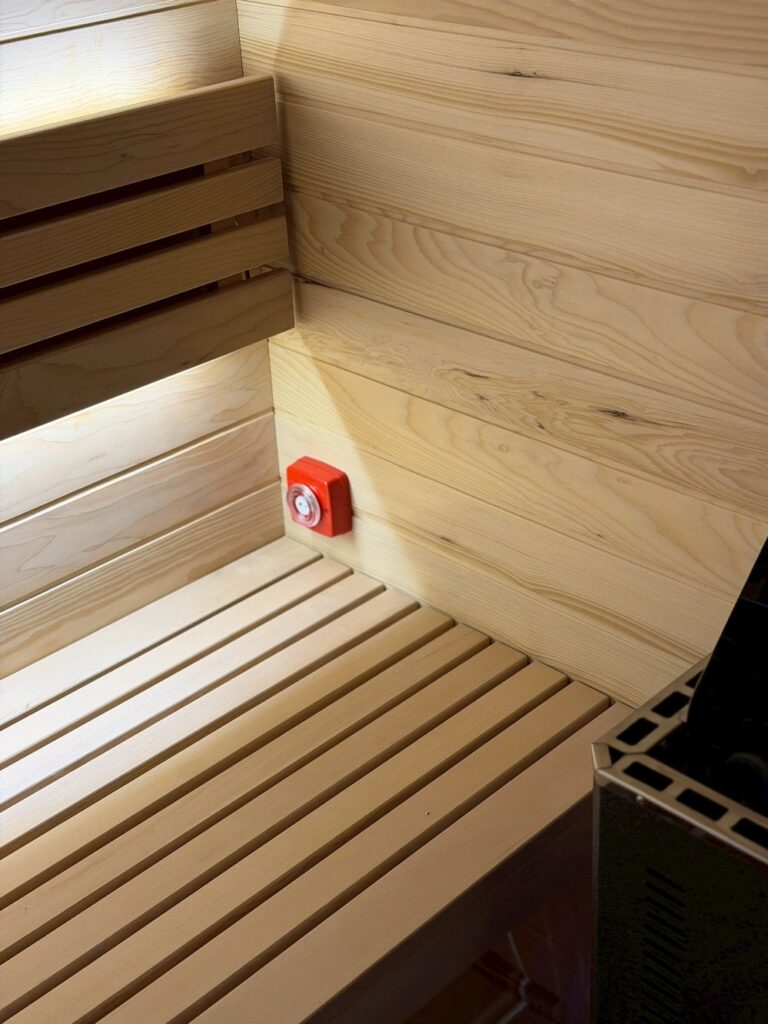 自宅サウナ サウナ非常ボタン搭載 屋内用 導入施工事例