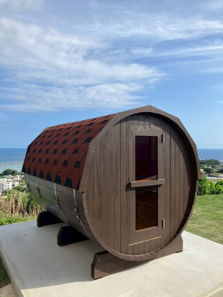 民泊施設バレルサウナ（半月窓付き） 導入事例　施工事例