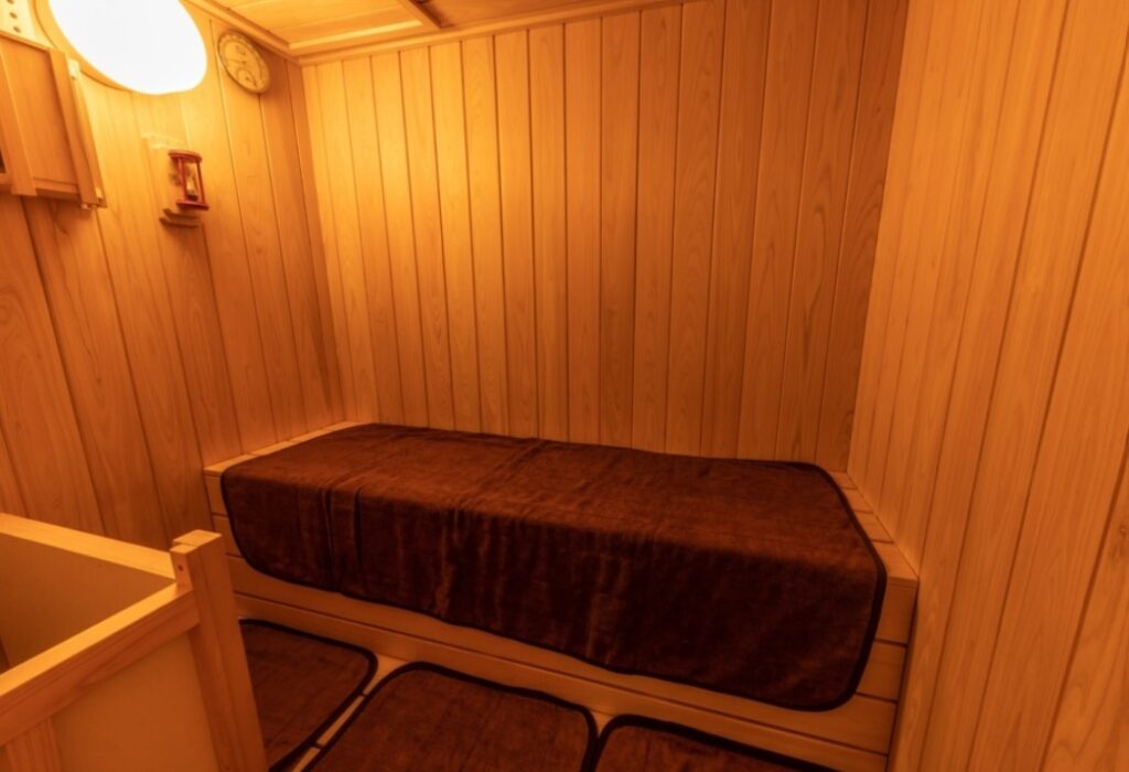 HIDA TAKAYAMA BASE(高山市)