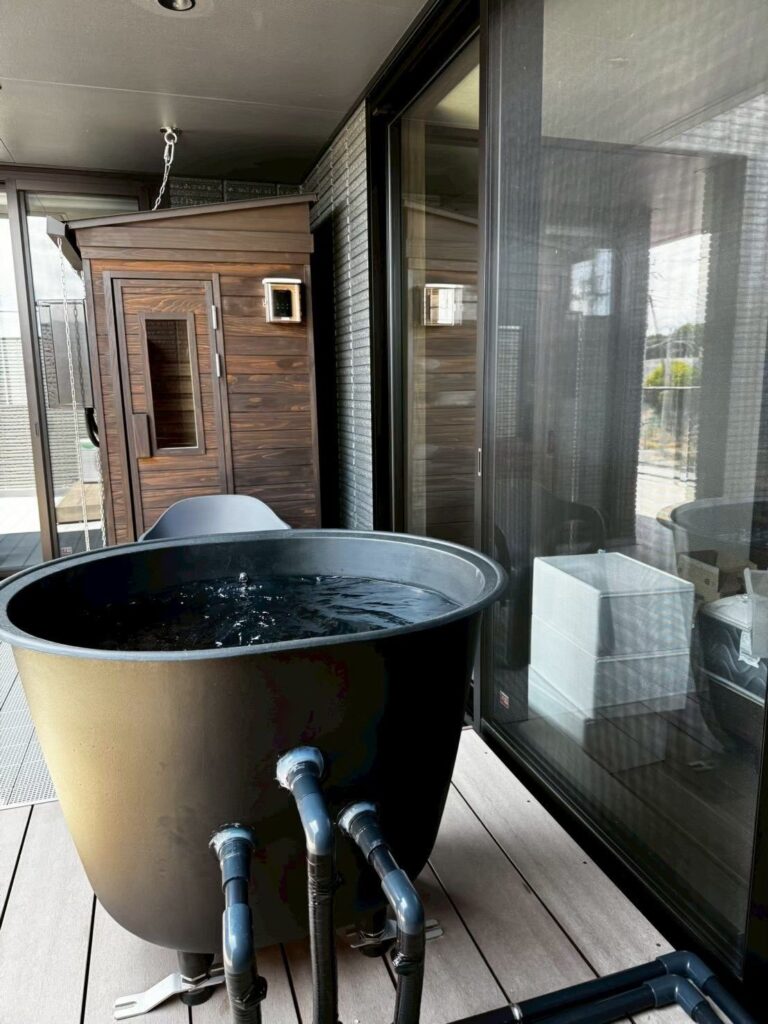 つくば市個人邸 バルコニー サウナ水風呂