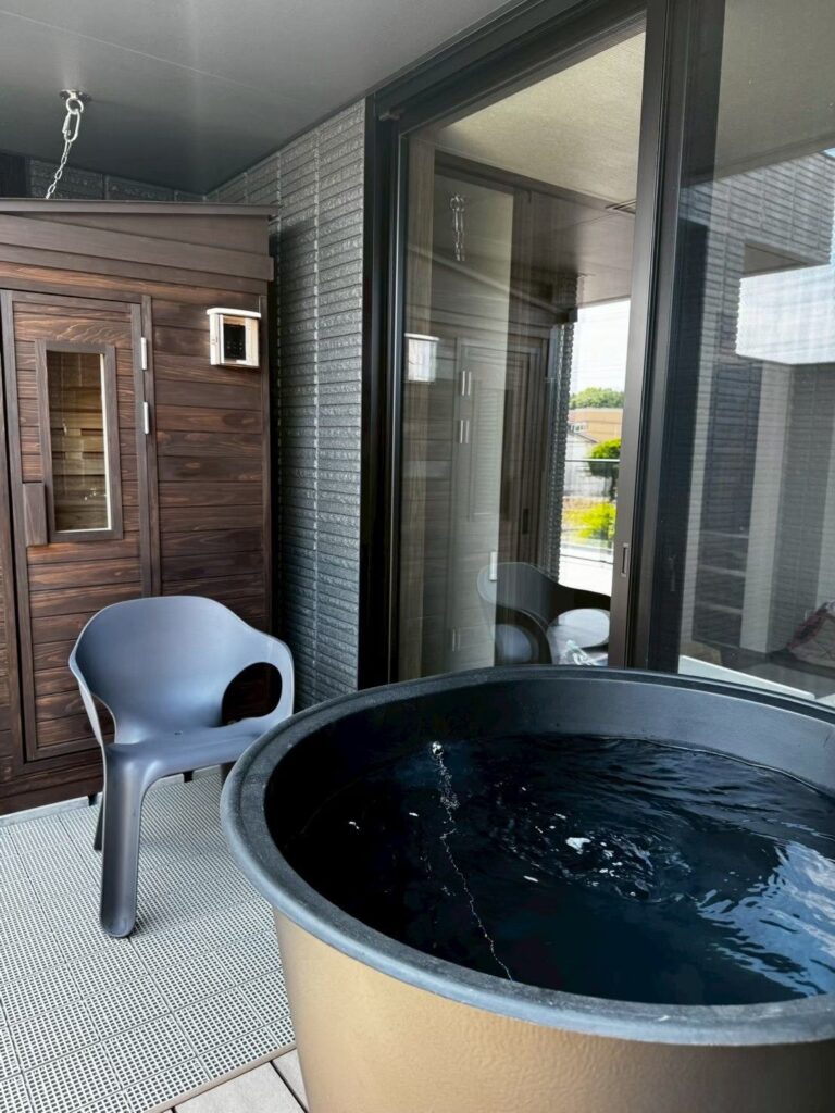 つくば市個人邸 バルコニー サウナ水風呂