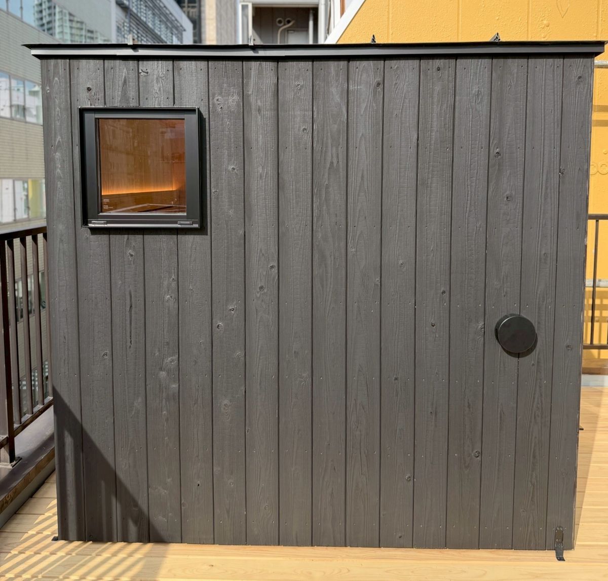 MORI SAUNA YAKISUGI ~4名用 国産焼杉の屋外用サウナ