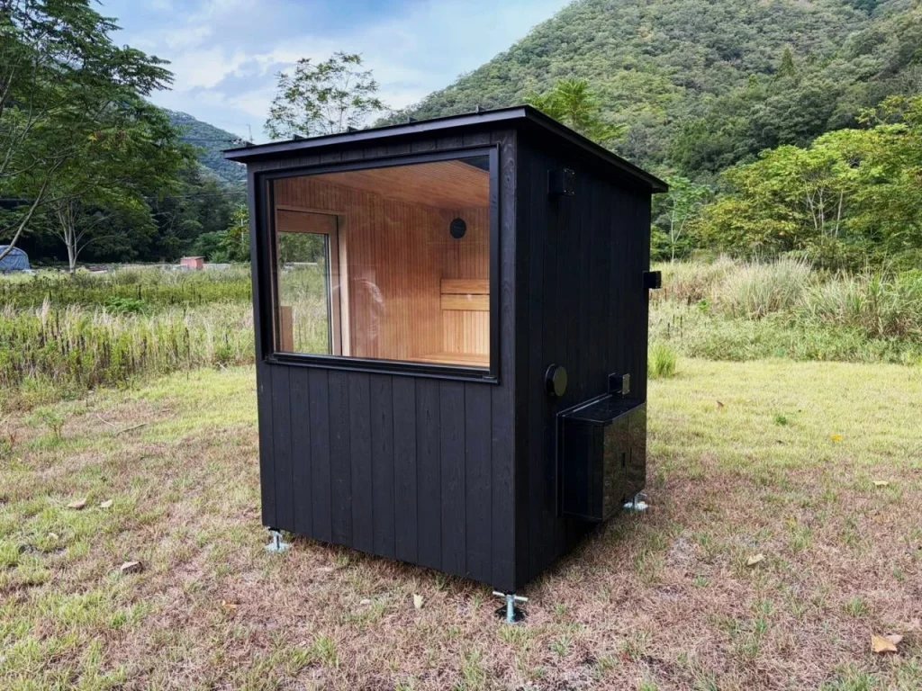 東京・品川 屋外用サウナショールーム